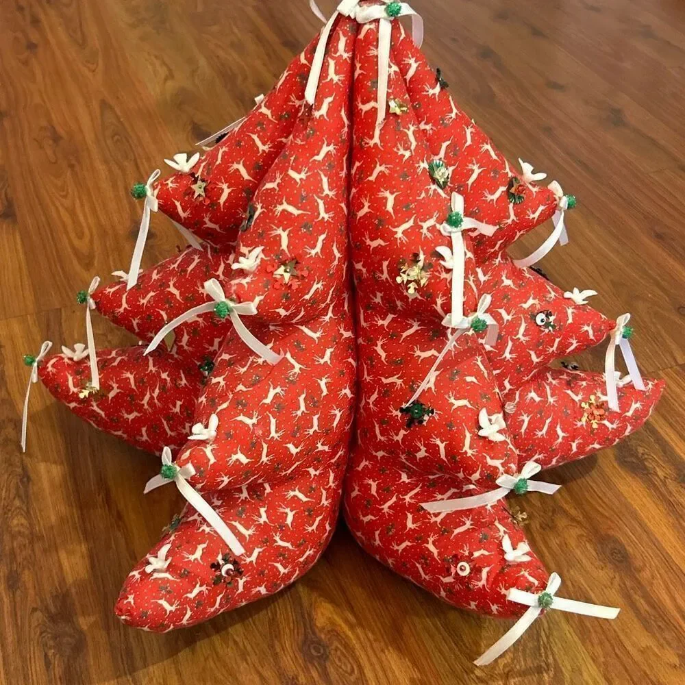 Vintage 80s fabric Christmas tree red reindeer with Dove detail large